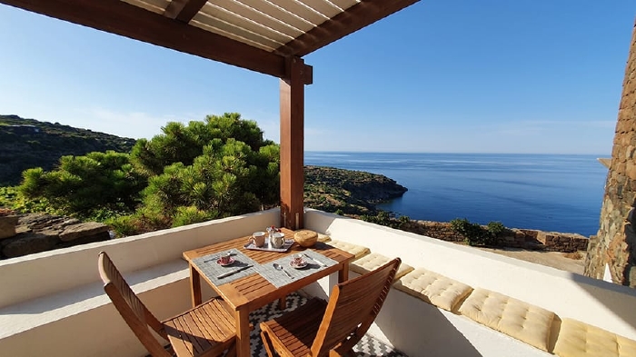 VILLETTA TRAMONTANA BEACH 